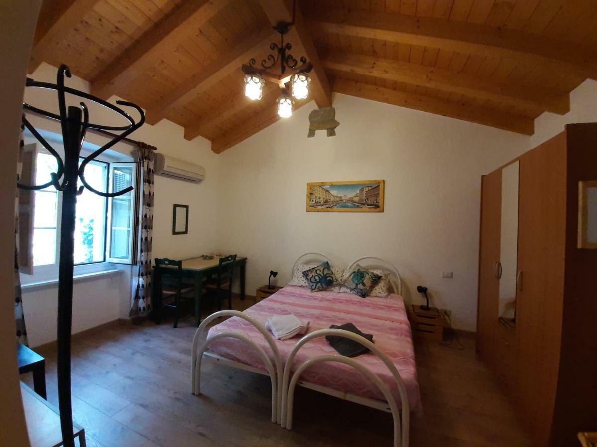 B&B Al Ferdinandeoトリエステ エクステリア 写真